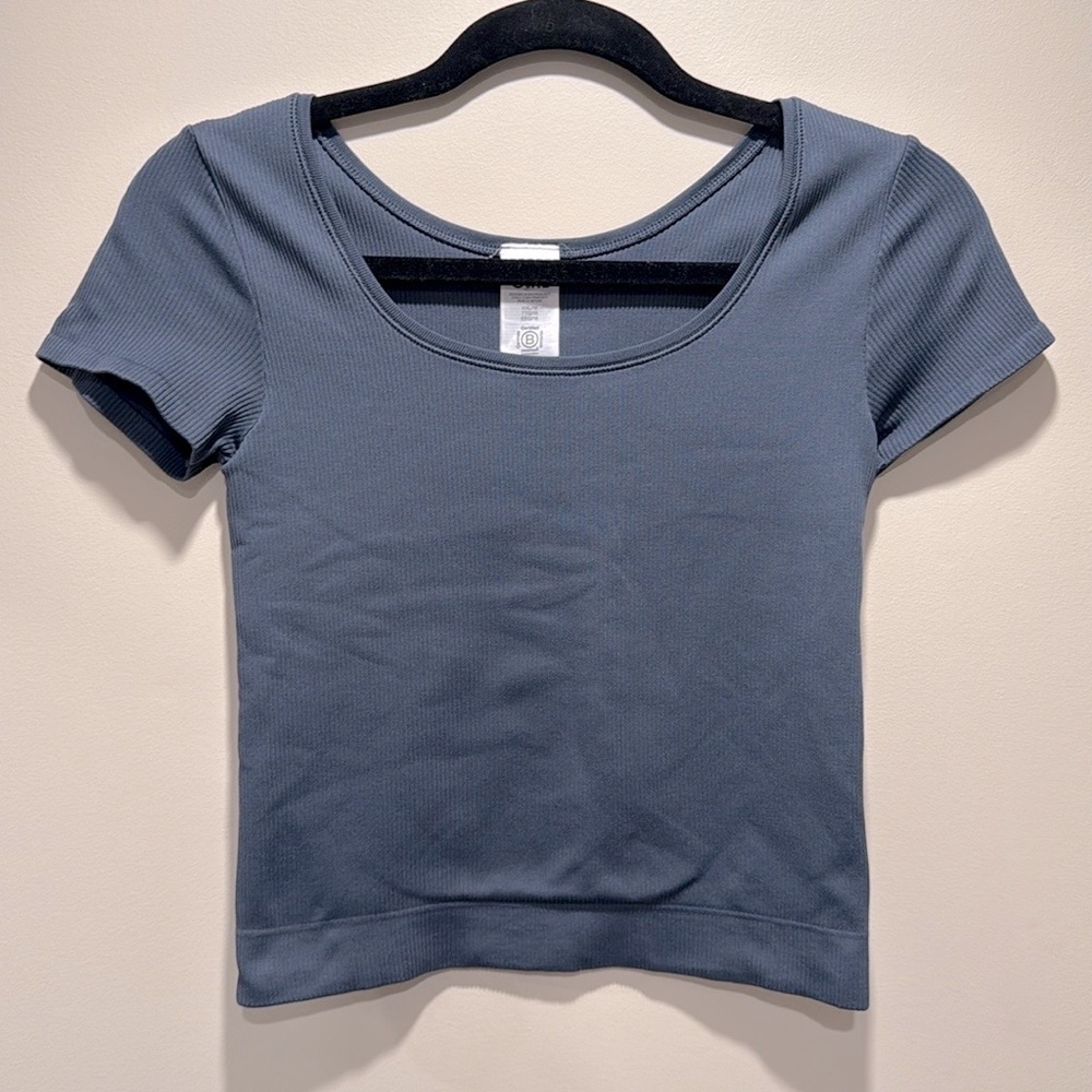 🔥Athleta Girl Slate Blue Short Sleeve Top🔥